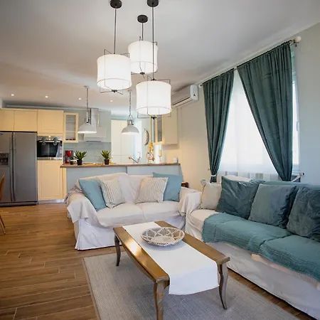 Lägenhet Valentinis Flat Volos