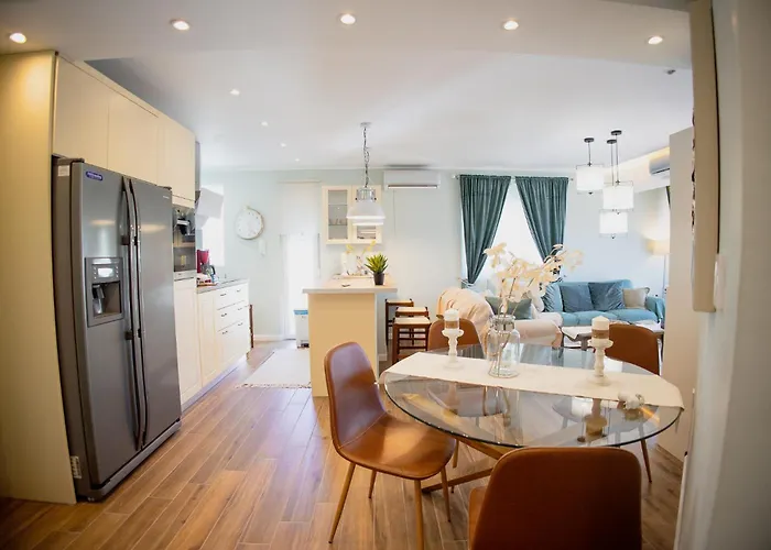 Lägenhet Valentinis Flat